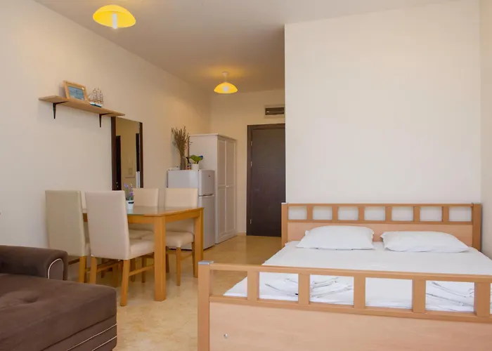 Garden Of Eden Pmg Apartments